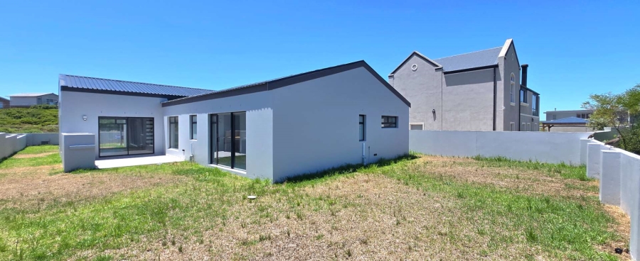 5 Bedroom Property for Sale in Kleinbaai Western Cape
